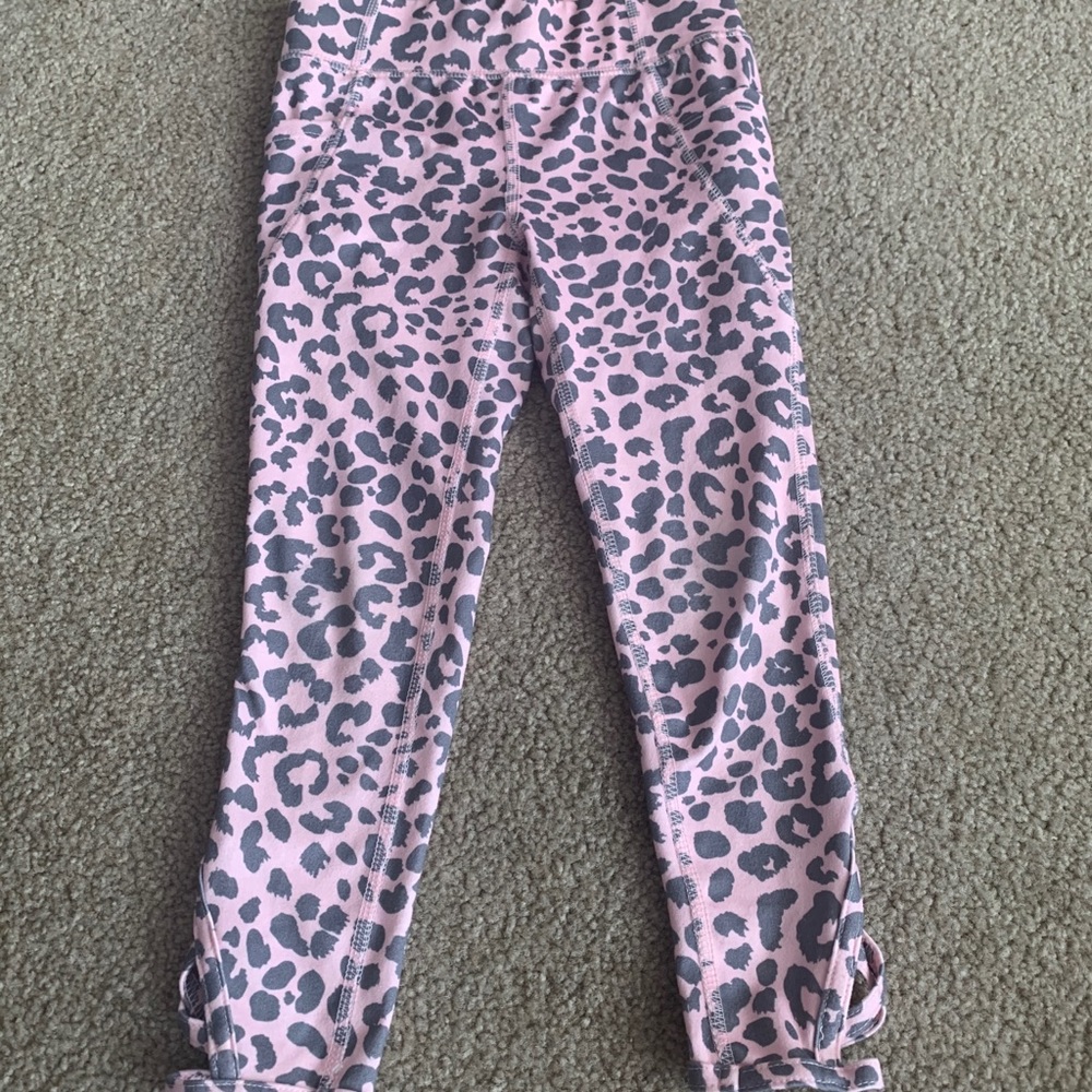 Animal print leggings